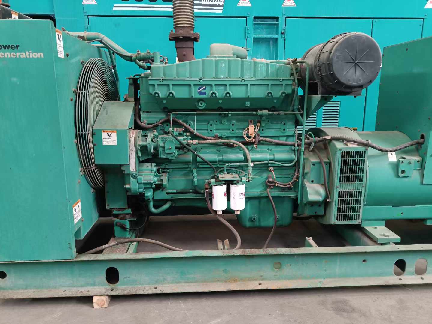 合水过载会对 600kW 柴油发电机组造成哪些损害？